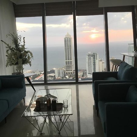 Altair Luxury Colombo By Miracle Apartment Bagian luar foto