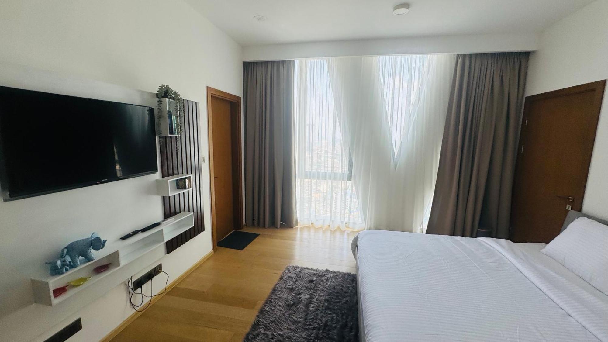 Altair Luxury Colombo By Miracle Apartment Bagian luar foto