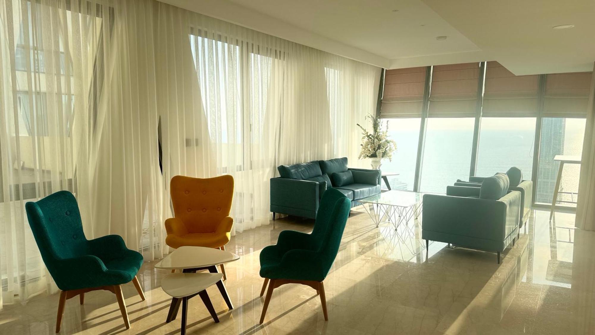 Altair Luxury Colombo By Miracle Apartment Bagian luar foto